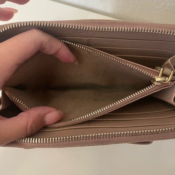 Prada Bow Long Wallet - Picture 3 of 5